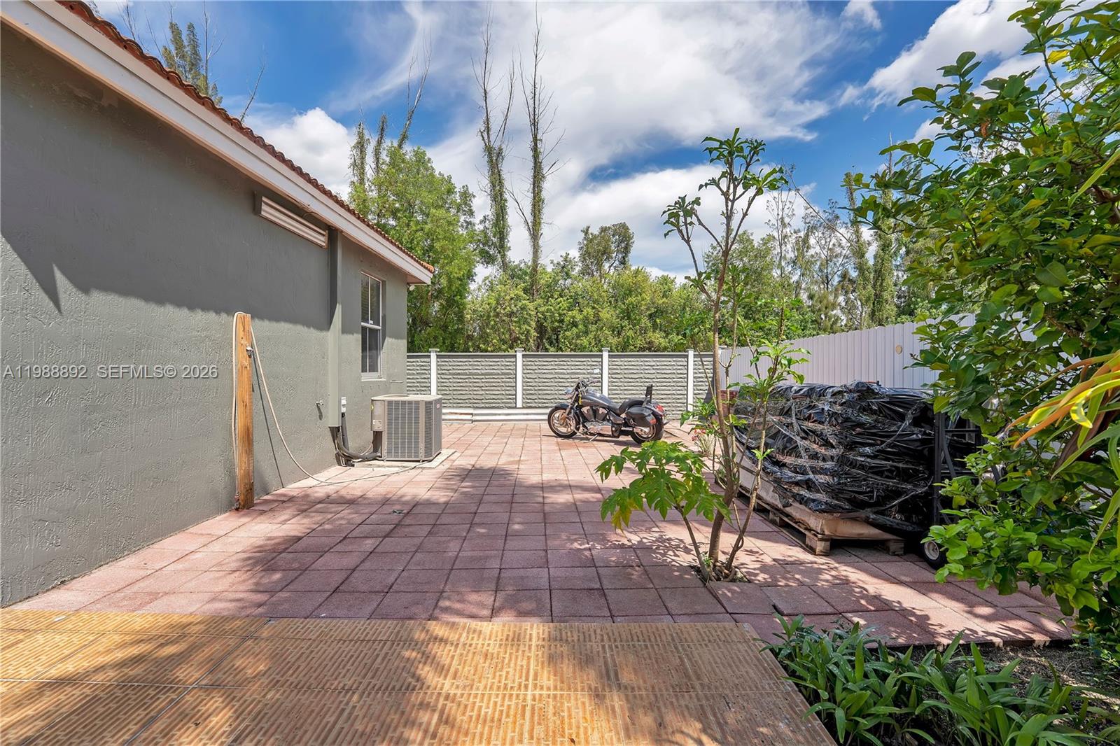 RIVIERA TRACE 1ST ADDN - Residential