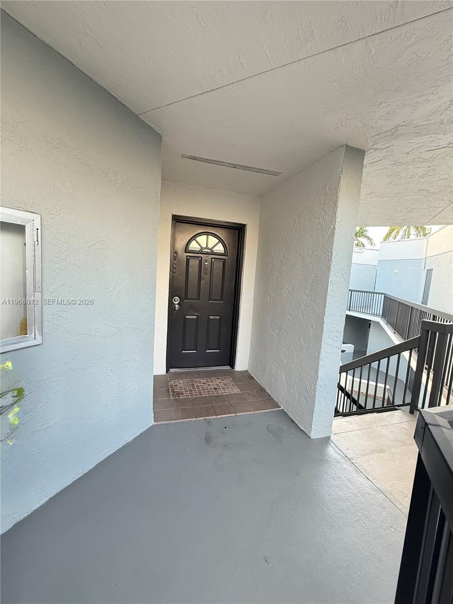 MEDITERRANEAN VILLAS COND - Residential