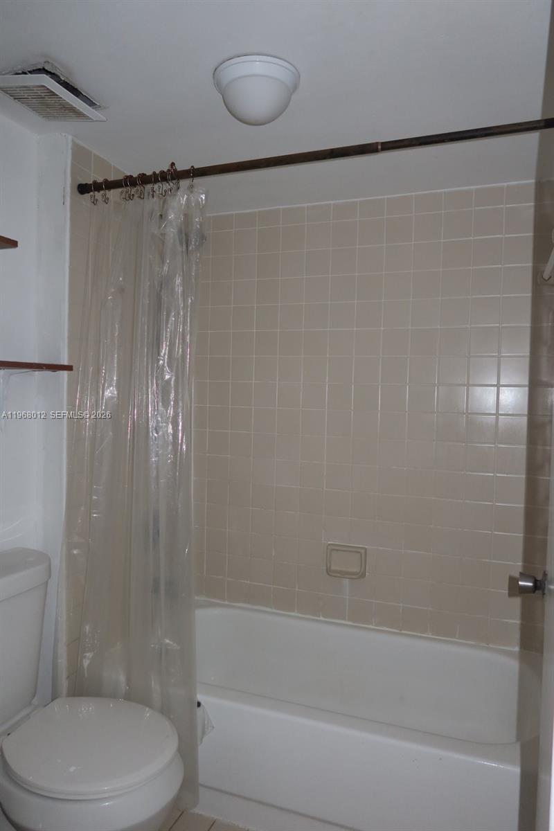 MEDITERRANEAN VILLAS COND - Residential