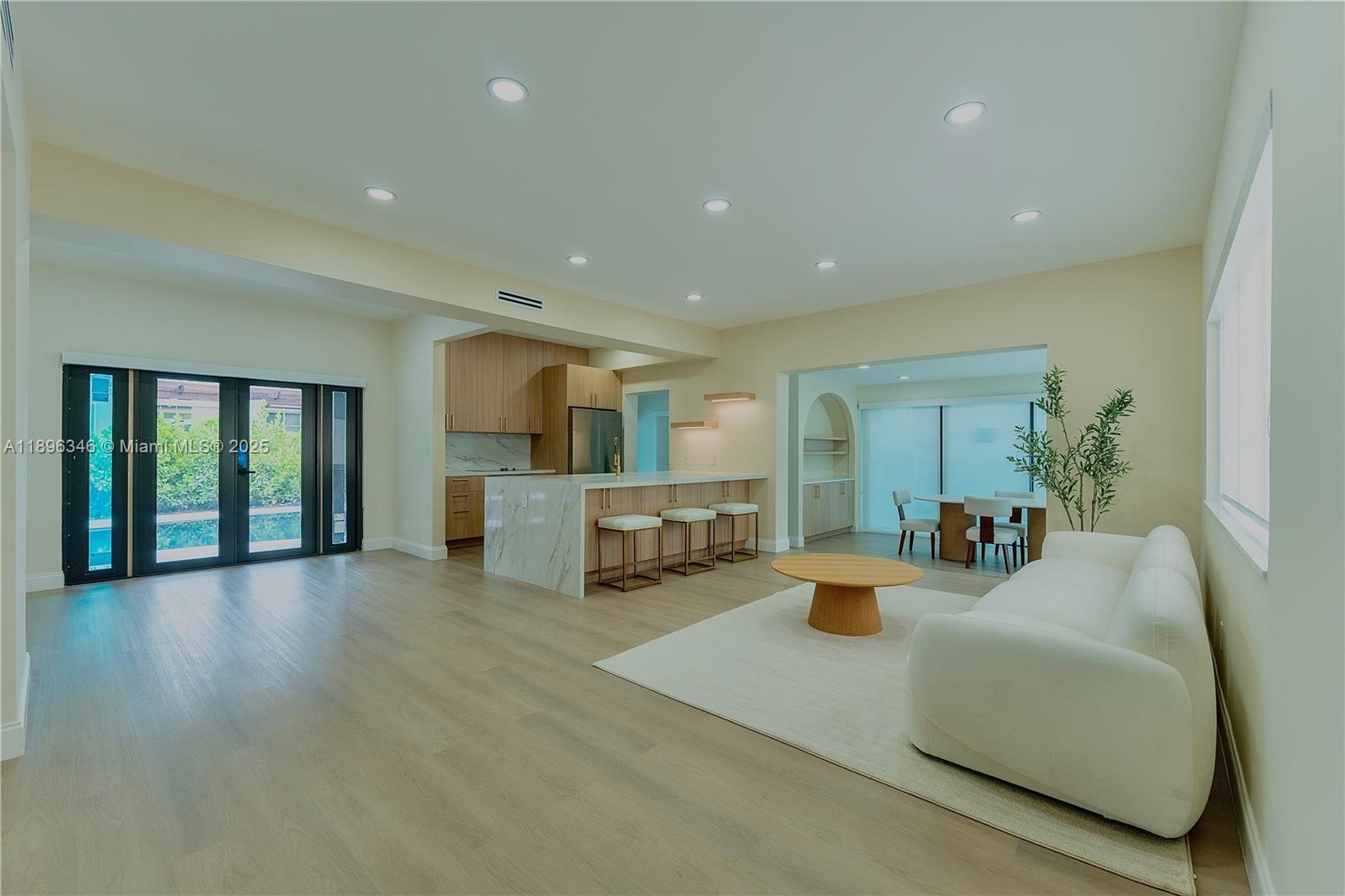 NAUTILUS SUB - Residential Lease