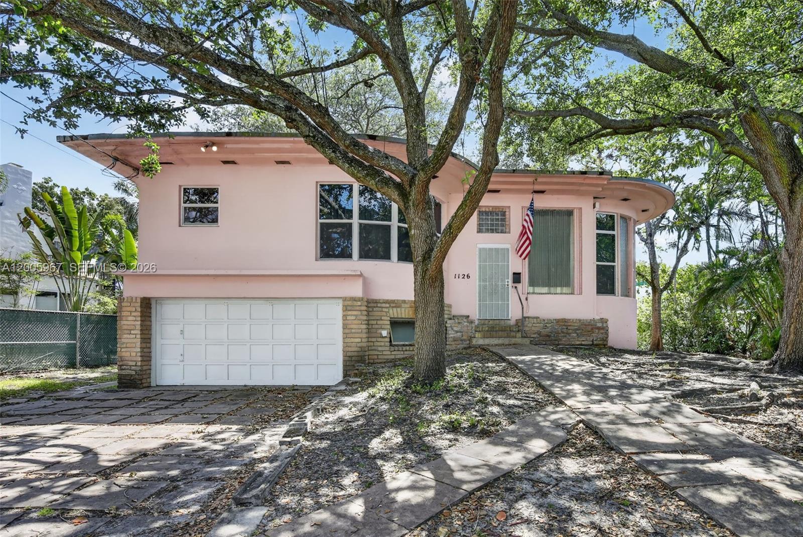 TARPON RIVER - Residential Income
