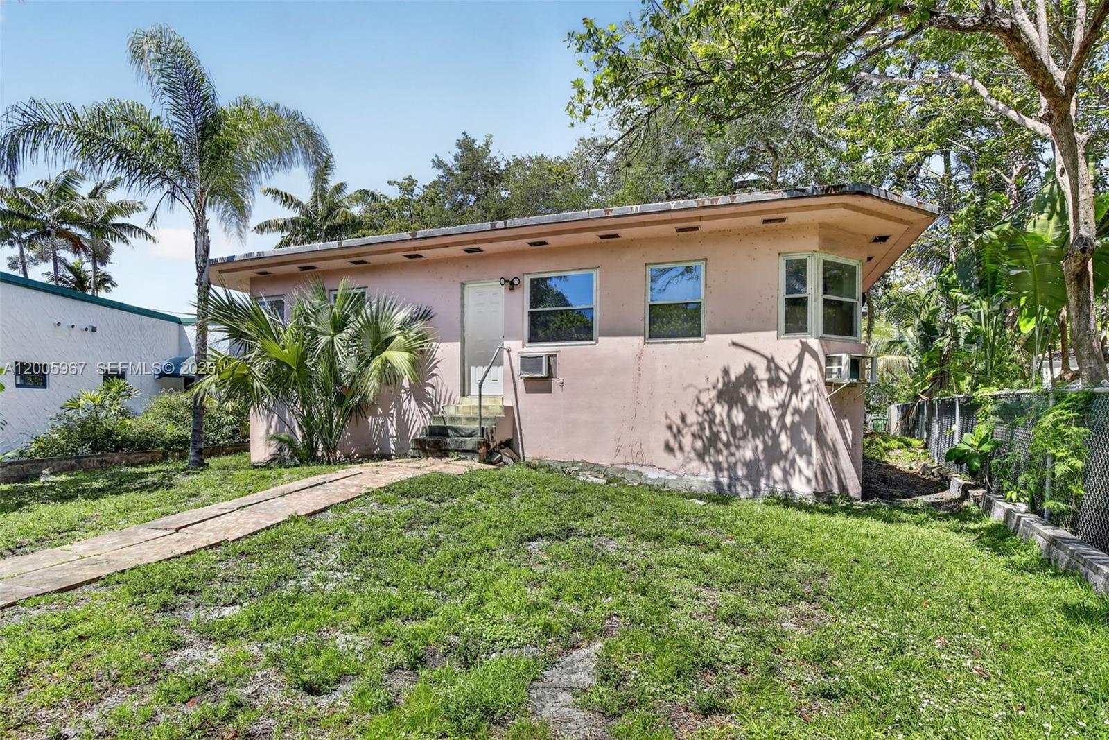 TARPON RIVER - Residential Income
