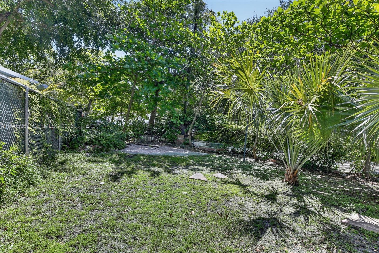 TARPON RIVER - Residential Income