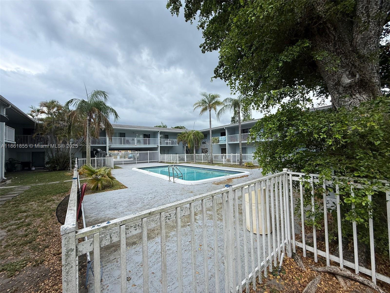 SUNDANCE AT PLANTATION CO - Residential Lease
