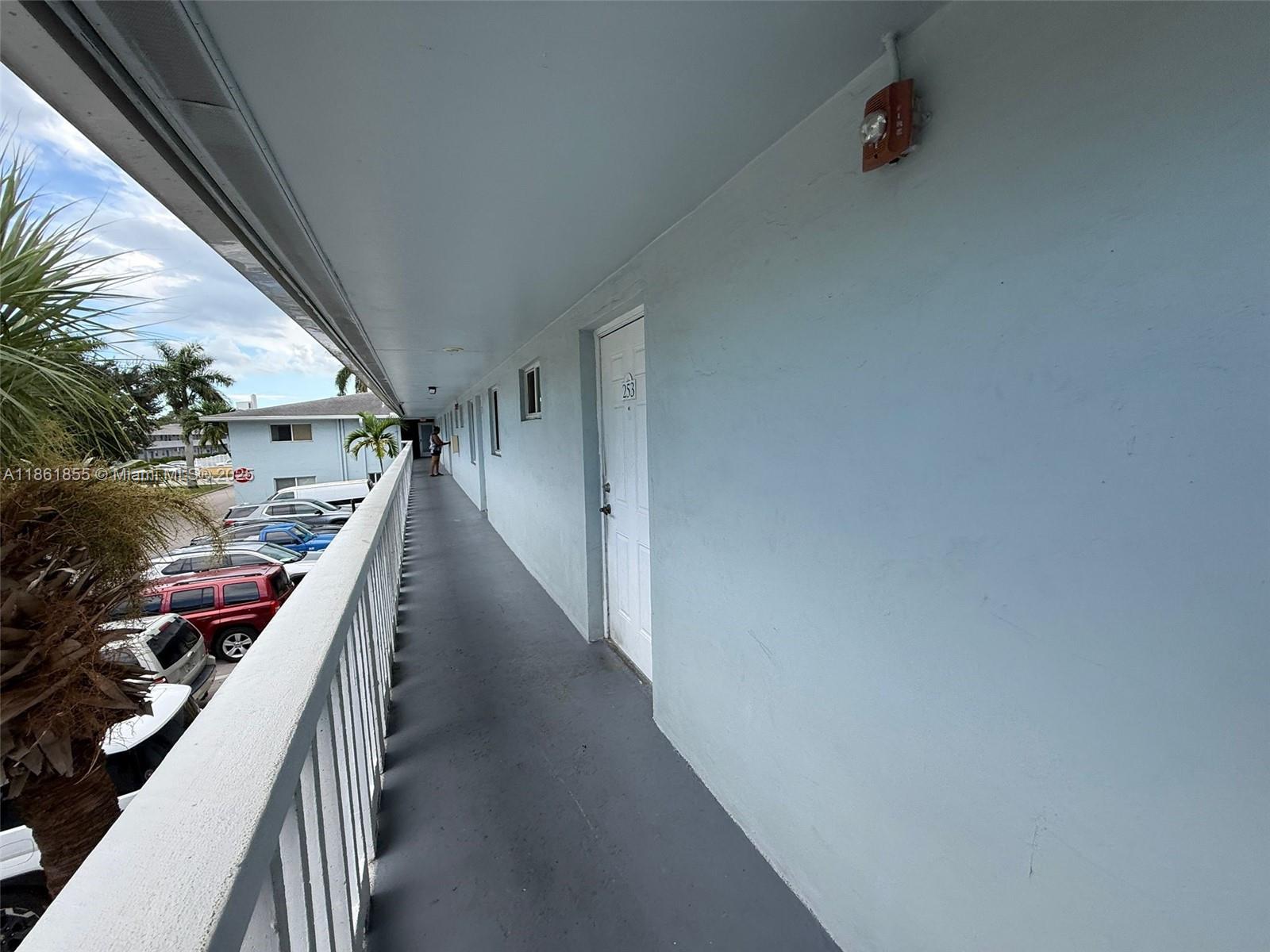 SUNDANCE AT PLANTATION CO - Residential Lease