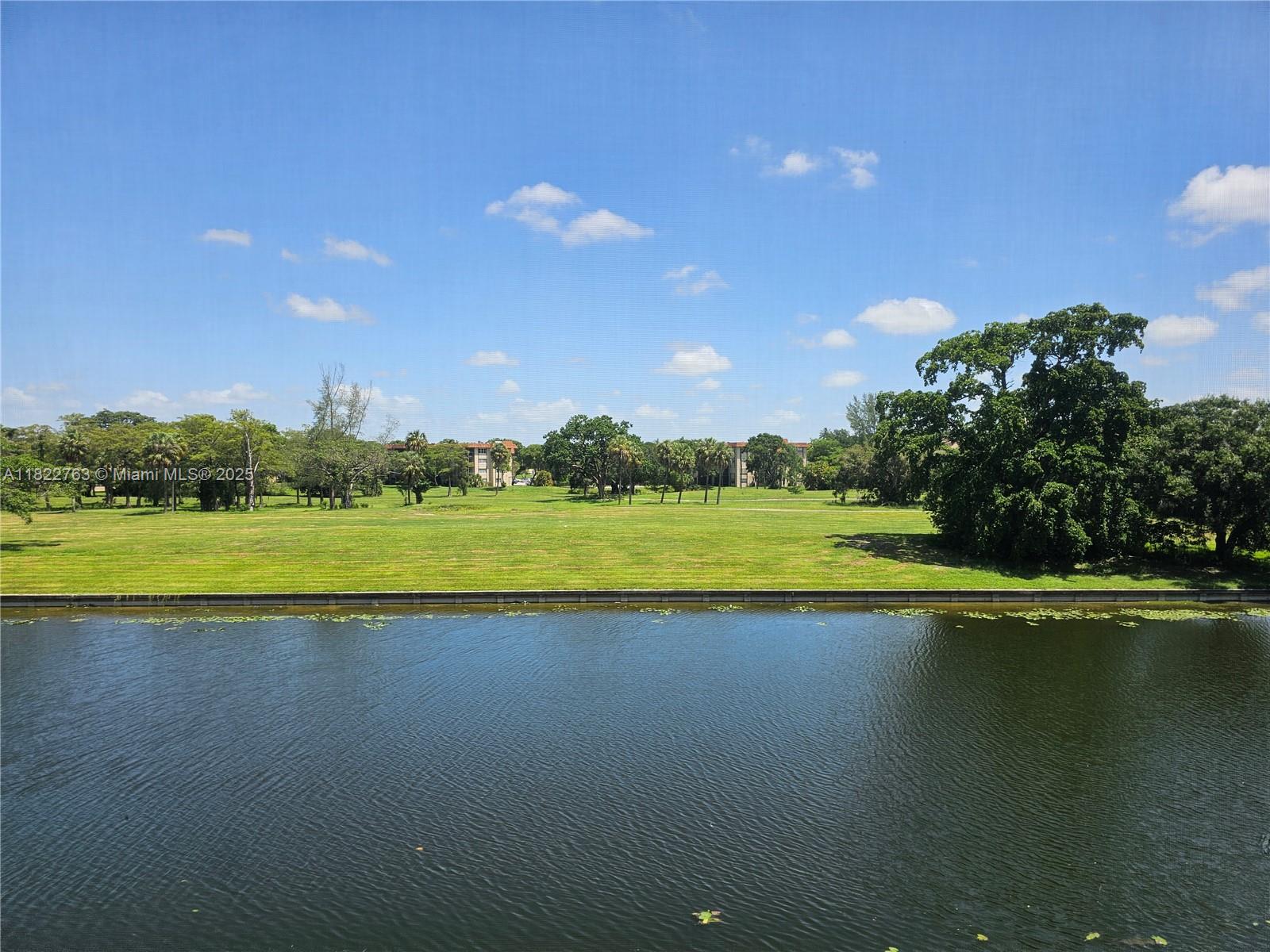 LAS VISTAS F IN INVERRARY - Residential