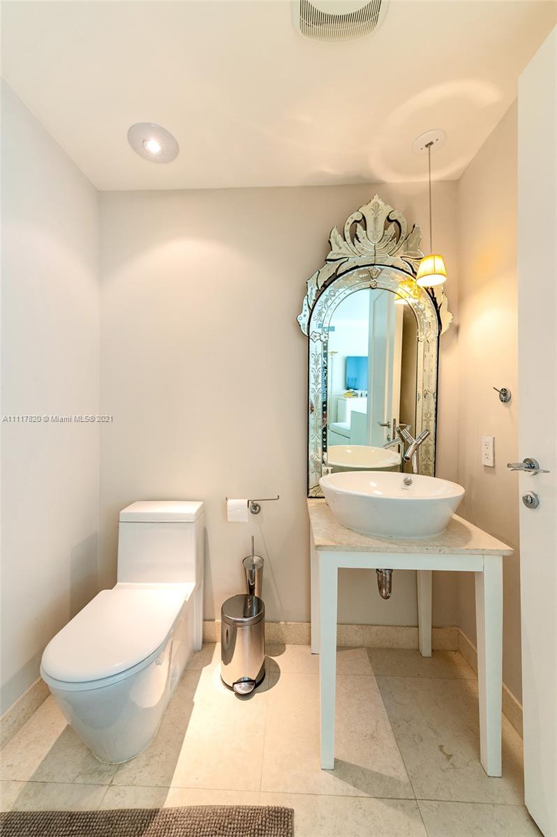 ICON CONDO - Residential