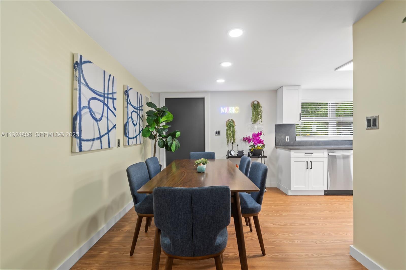 OVERBROOK SHORES NO 3 - Residential Lease