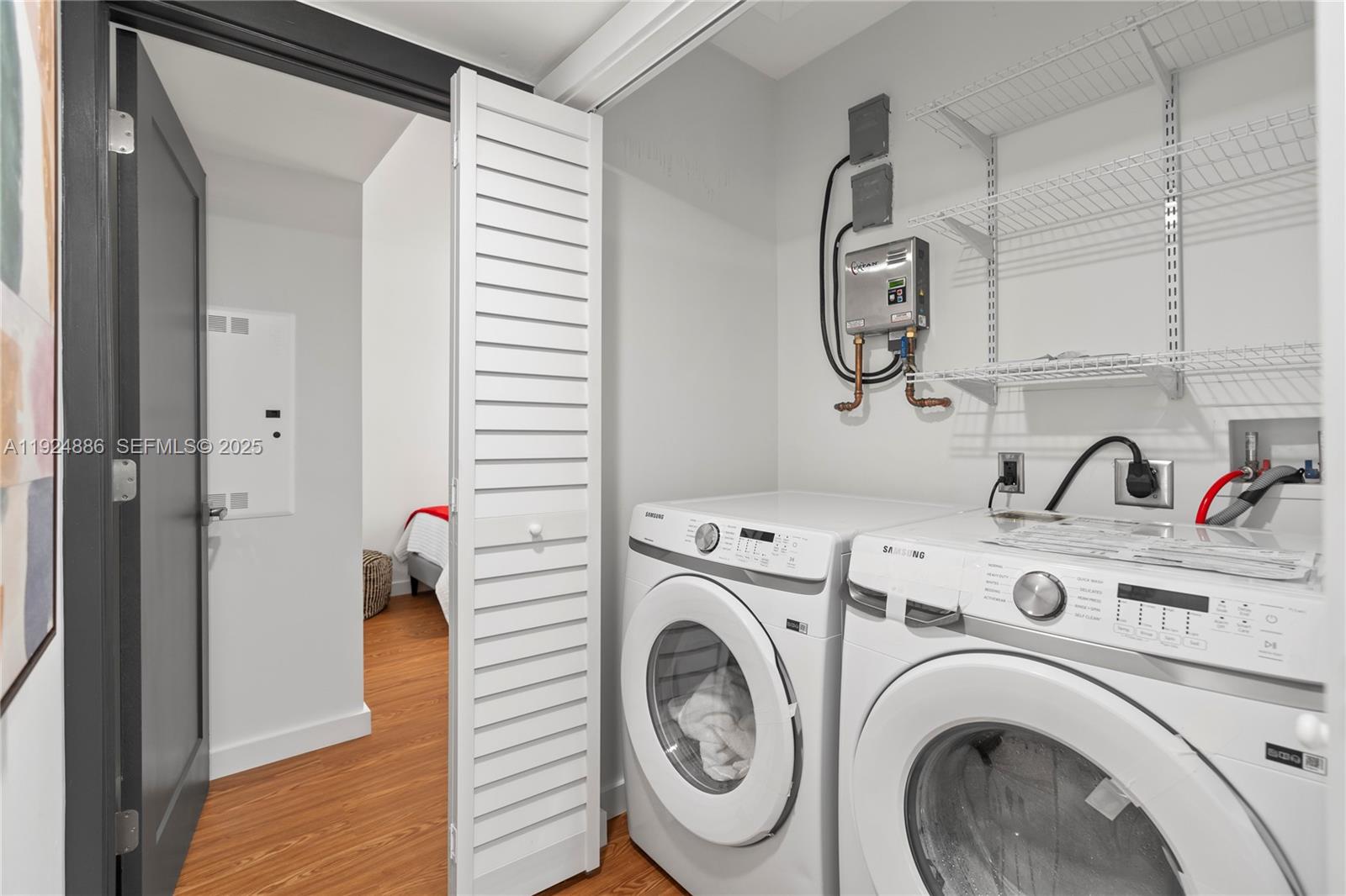 OVERBROOK SHORES NO 3 - Residential Lease