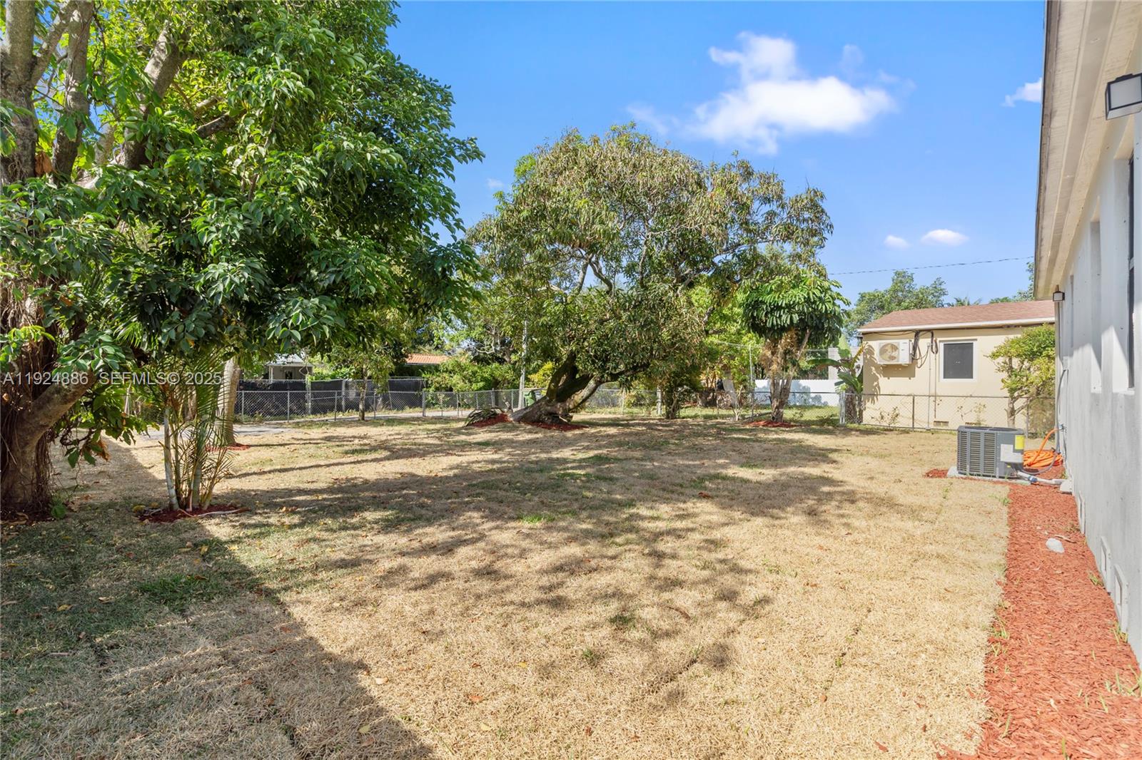 OVERBROOK SHORES NO 3 - Residential Lease