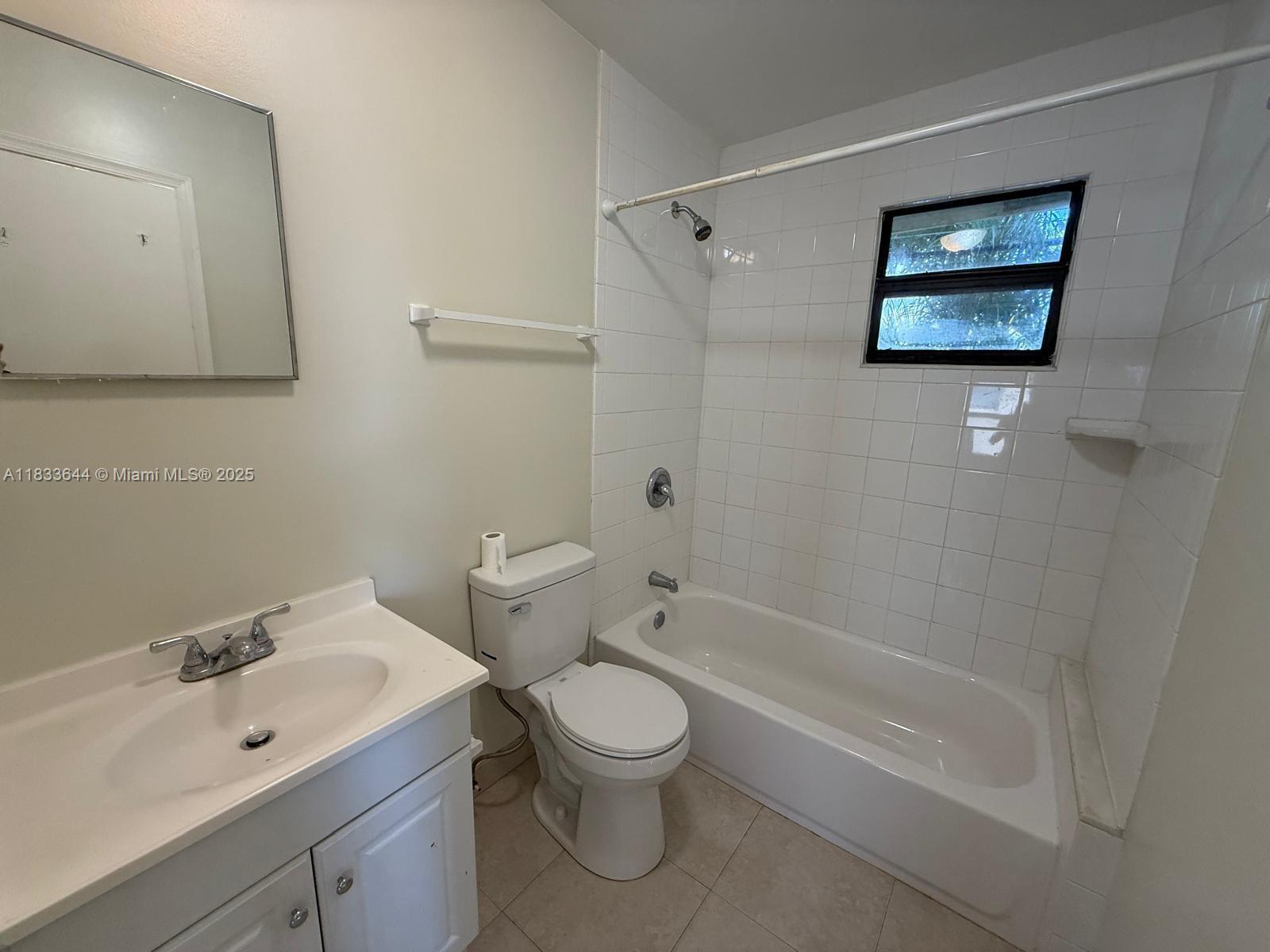 NORTH PALM BCH 3 - Residential Lease