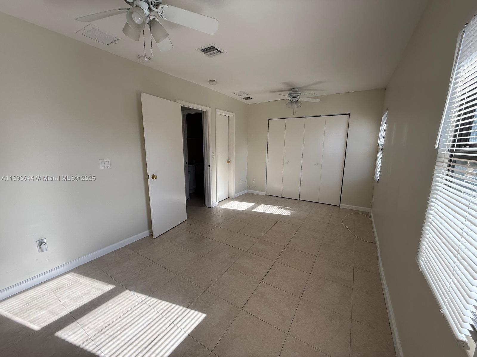 NORTH PALM BCH 3 - Residential Lease