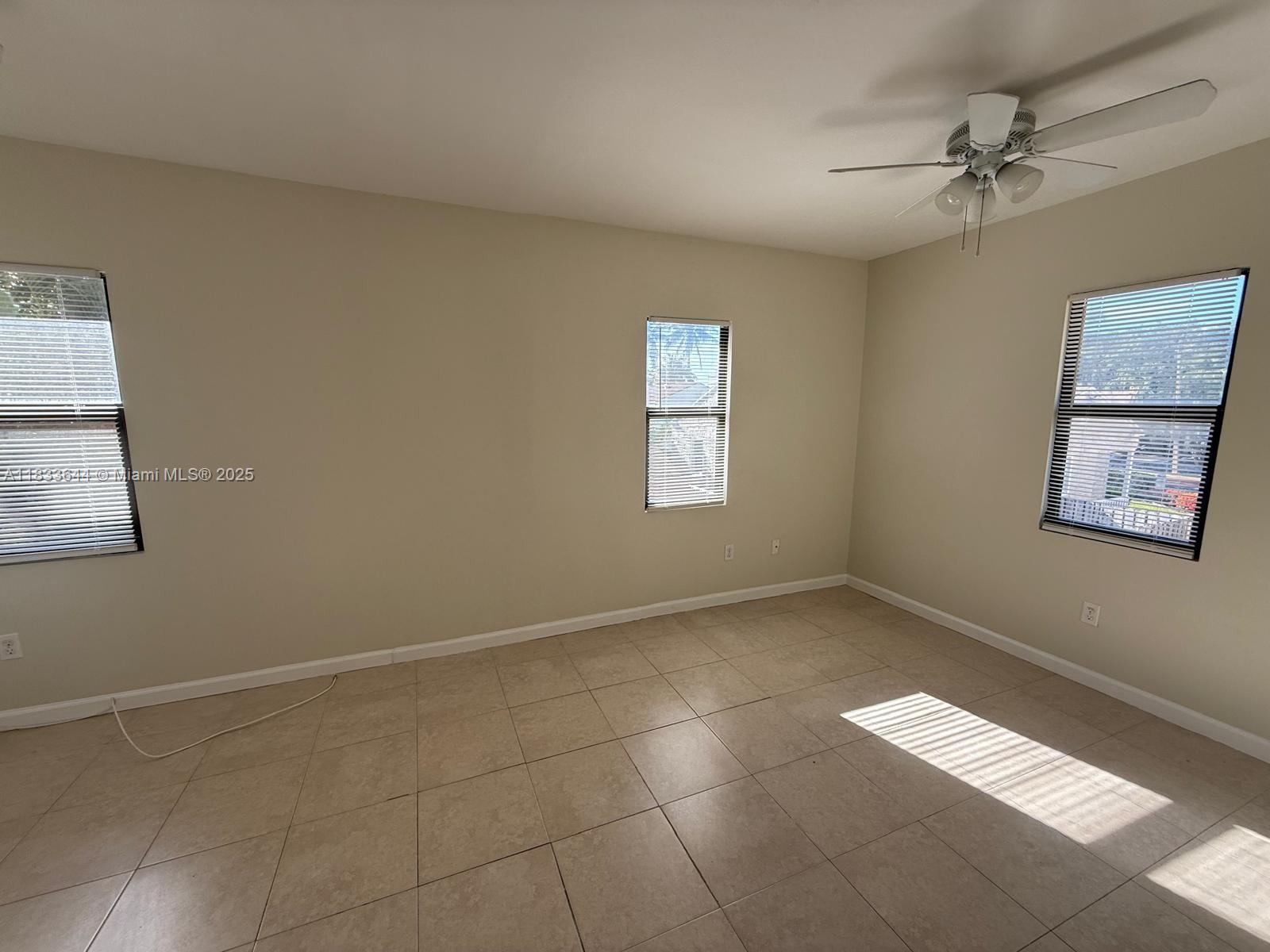 NORTH PALM BCH 3 - Residential Lease