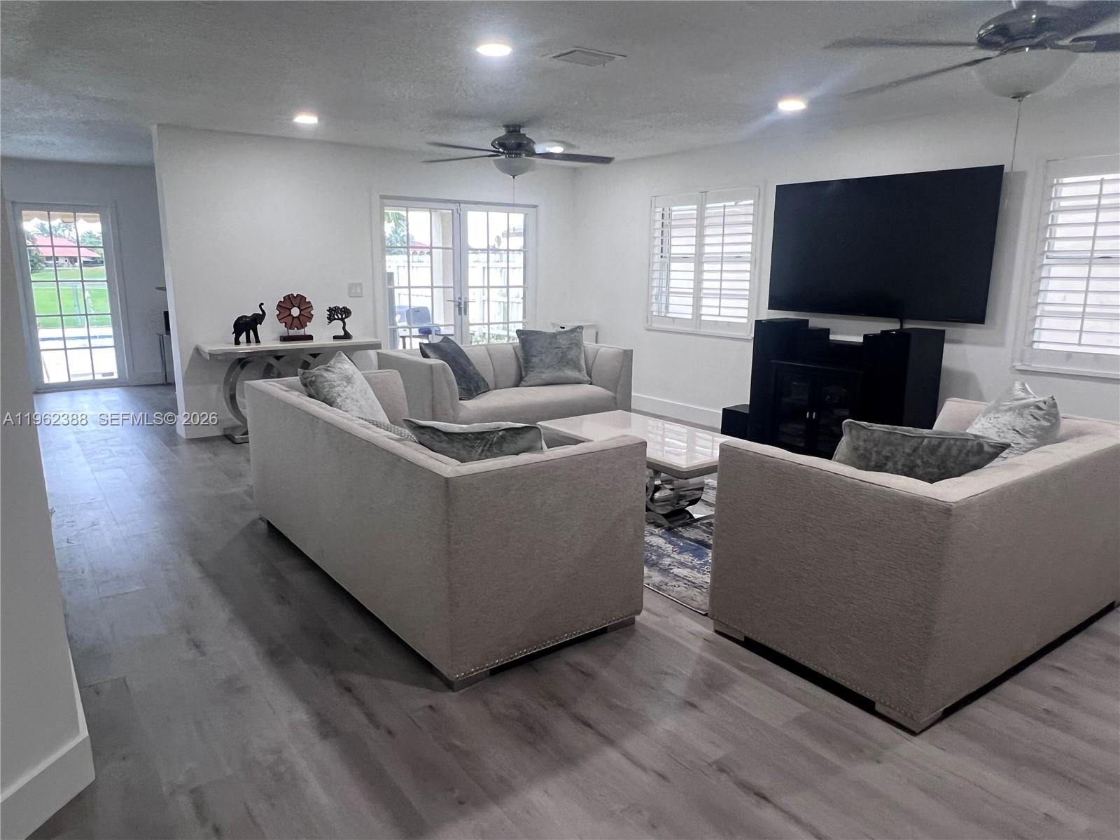 AMEND PLAT ROYAL SINGAPOR - Residential