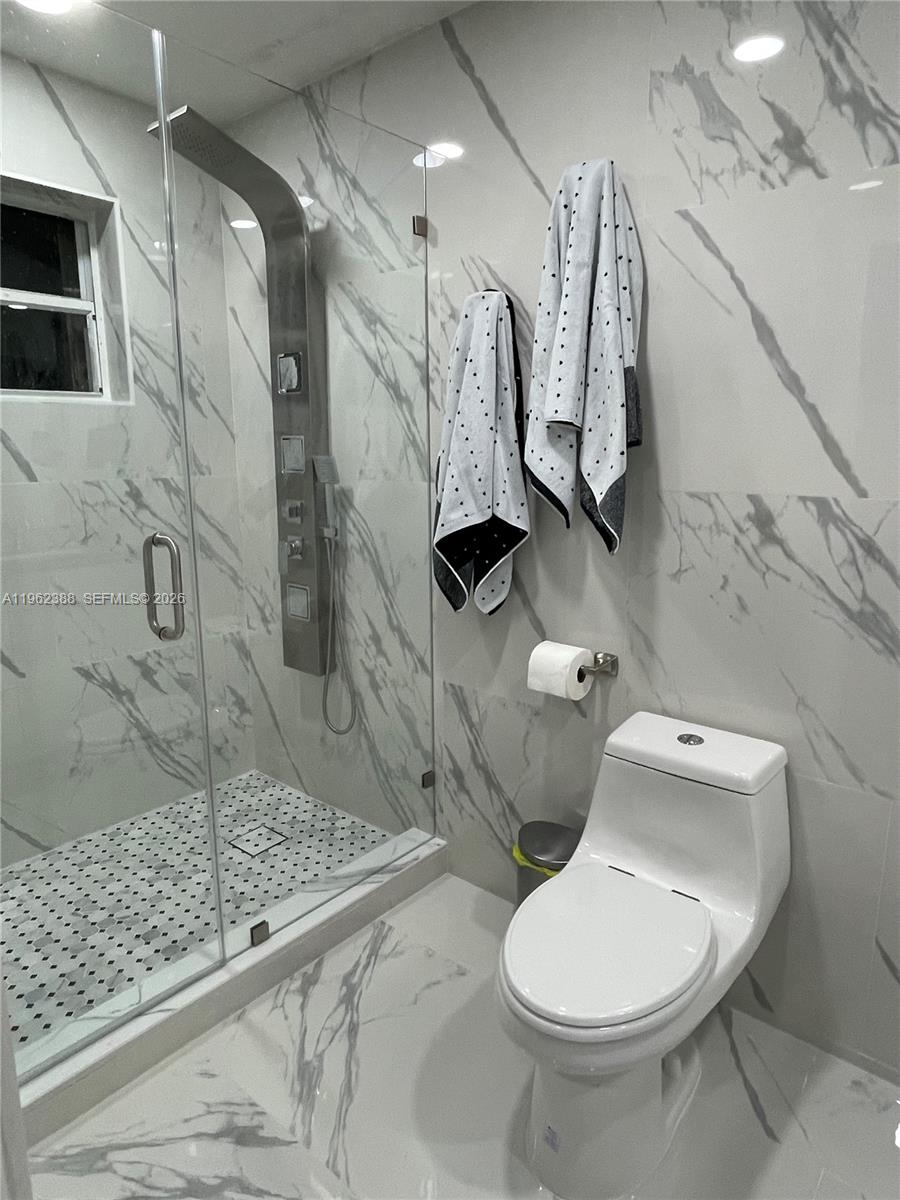 AMEND PLAT ROYAL SINGAPOR - Residential