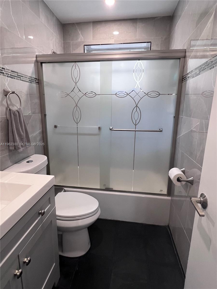 AMEND PLAT ROYAL SINGAPOR - Residential