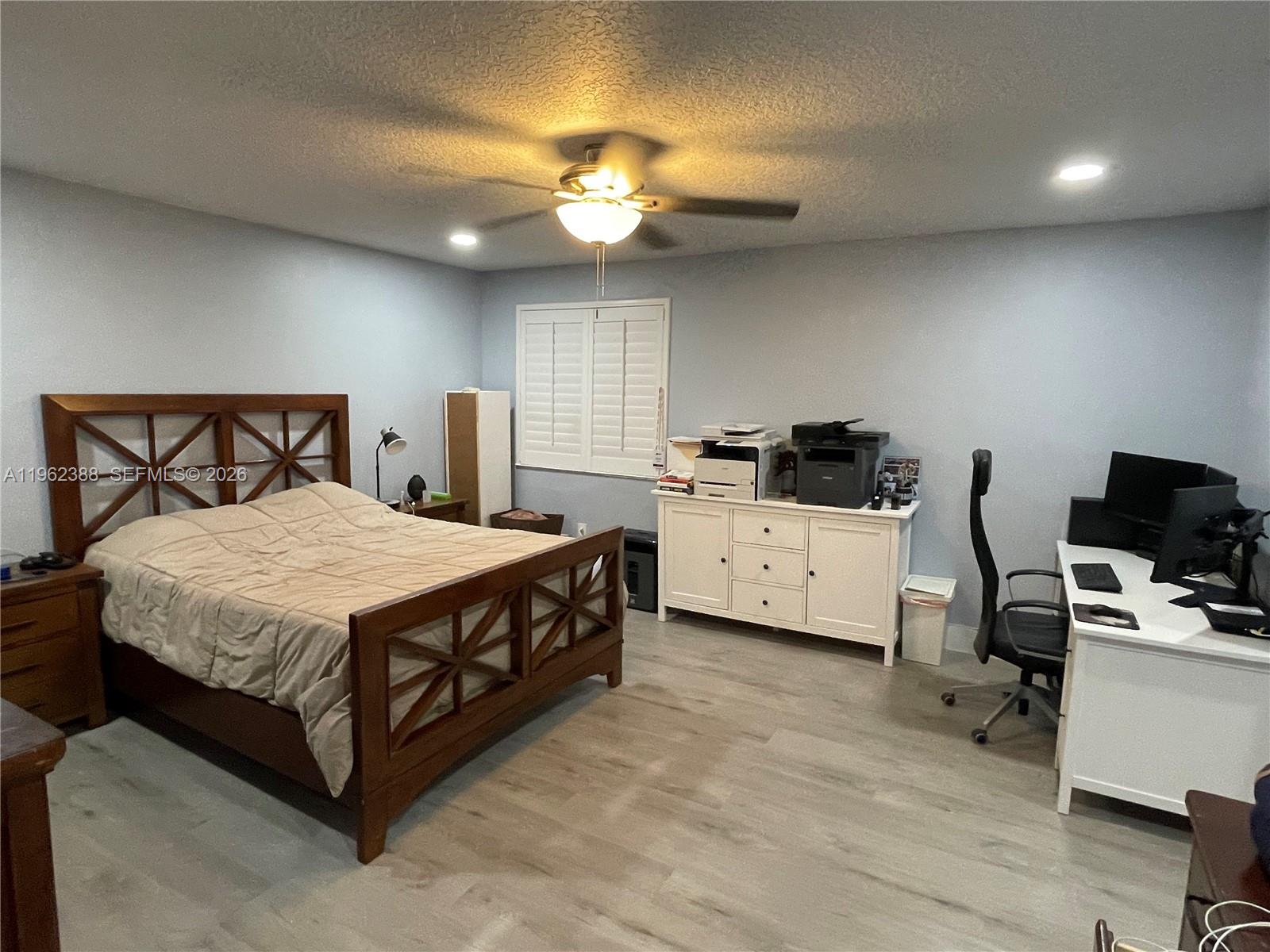 AMEND PLAT ROYAL SINGAPOR - Residential