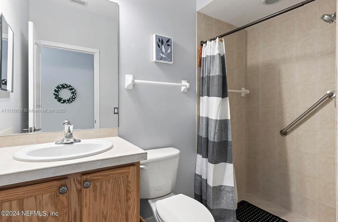 RIVER OAKS - Residential Lease