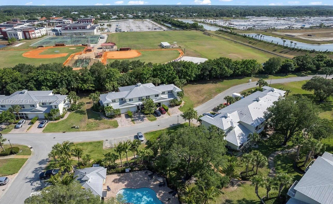 RIVER OAKS - Residential Lease