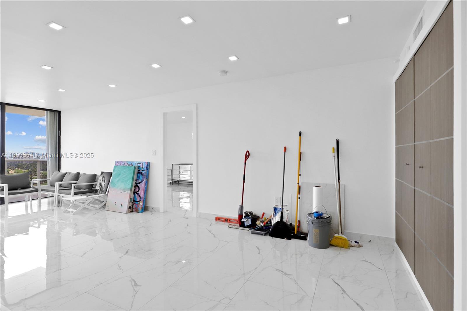 AVENTURA ELDORADO CONDO - Residential