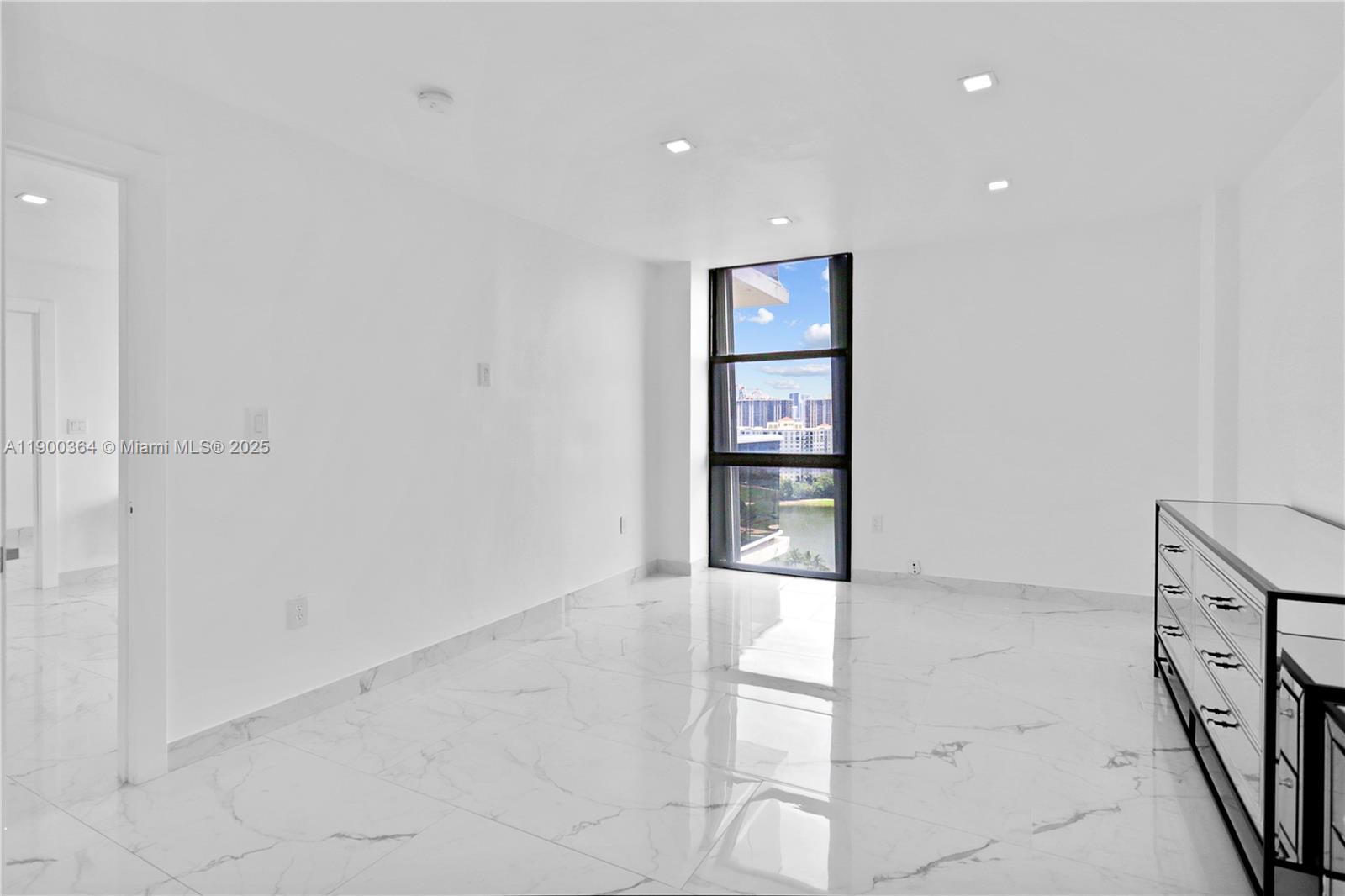 AVENTURA ELDORADO CONDO - Residential