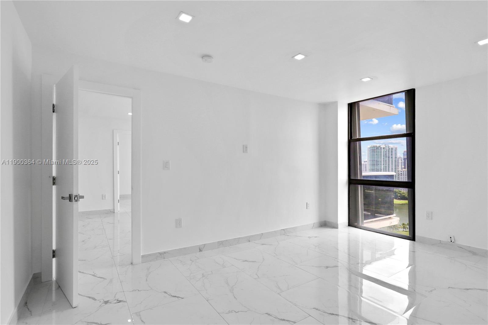 AVENTURA ELDORADO CONDO - Residential