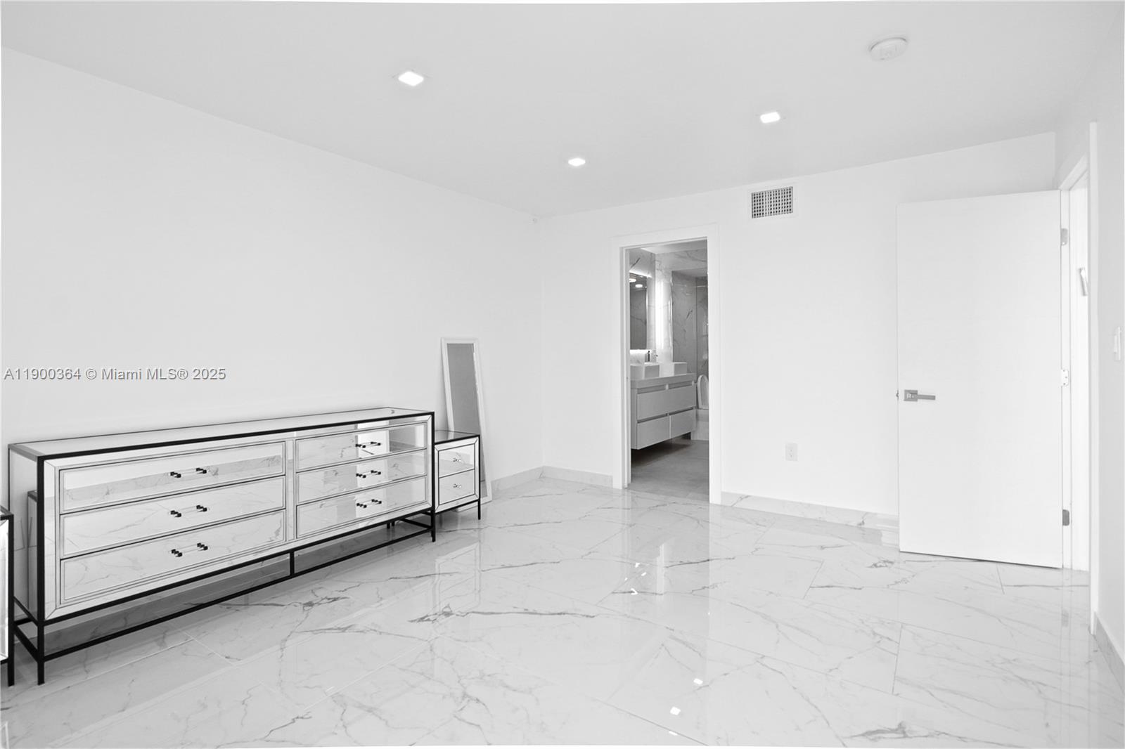 AVENTURA ELDORADO CONDO - Residential