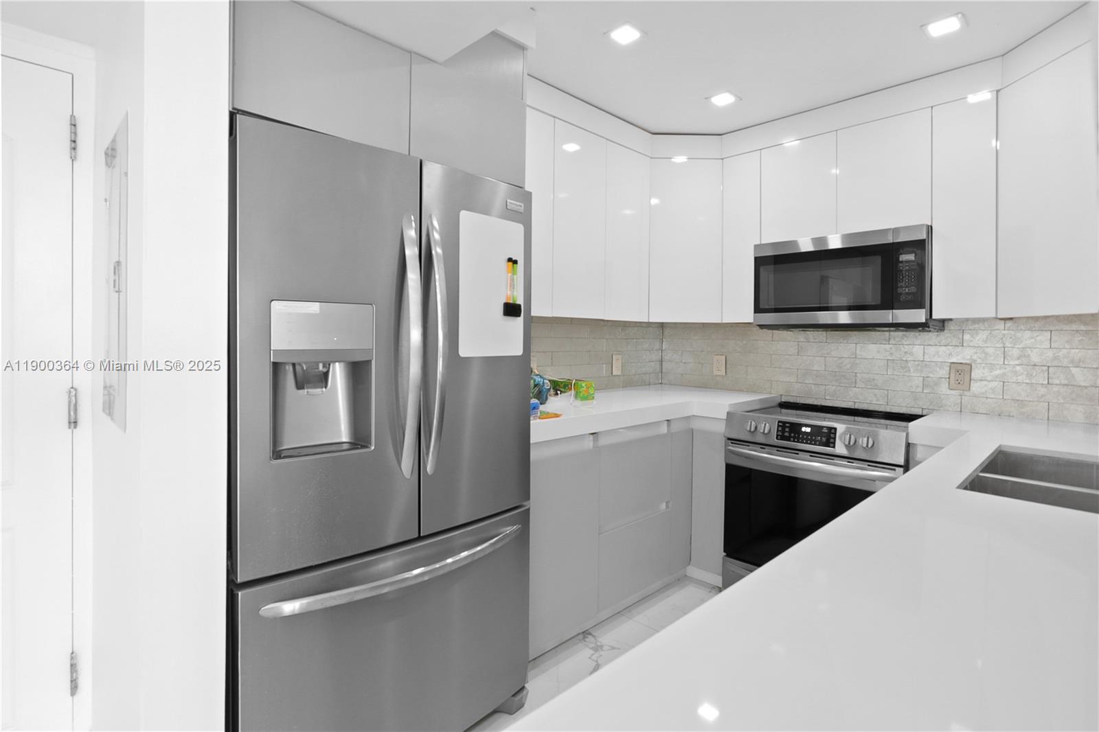 AVENTURA ELDORADO CONDO - Residential