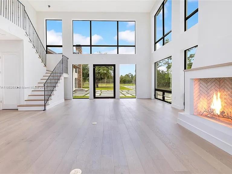 Rocket Citya - Residential Income