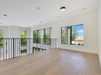 Rocket Citya - Residential Income