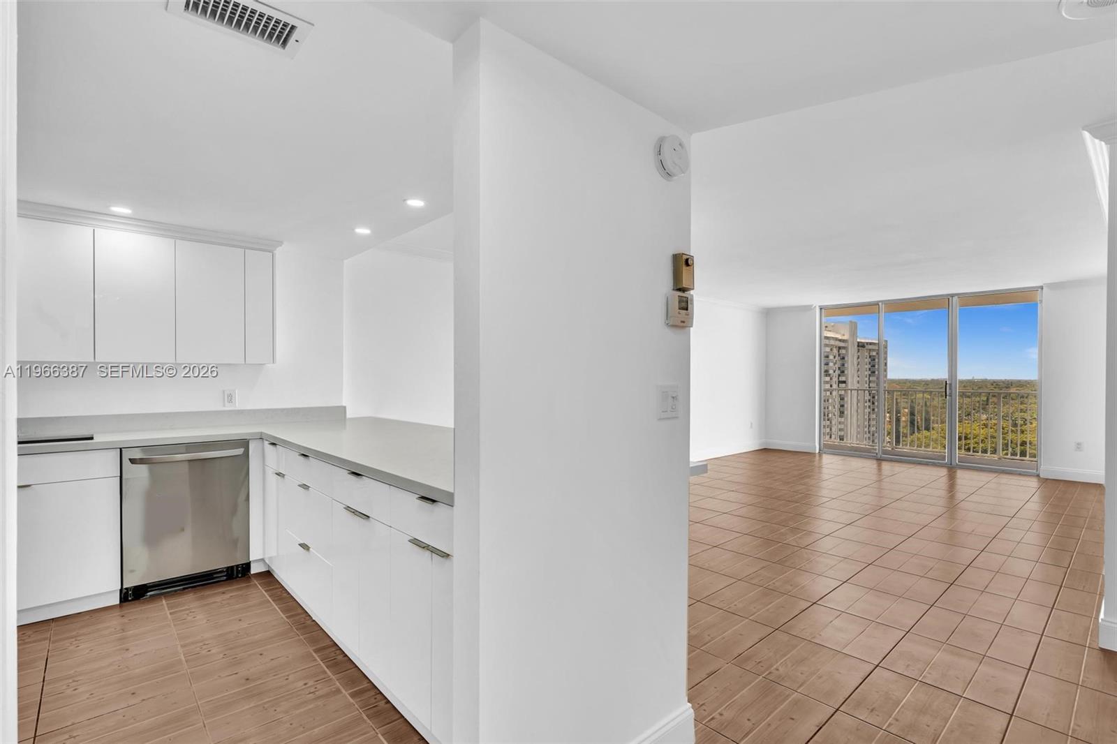 ADMIRALS PORT CONDO - Residential Lease
