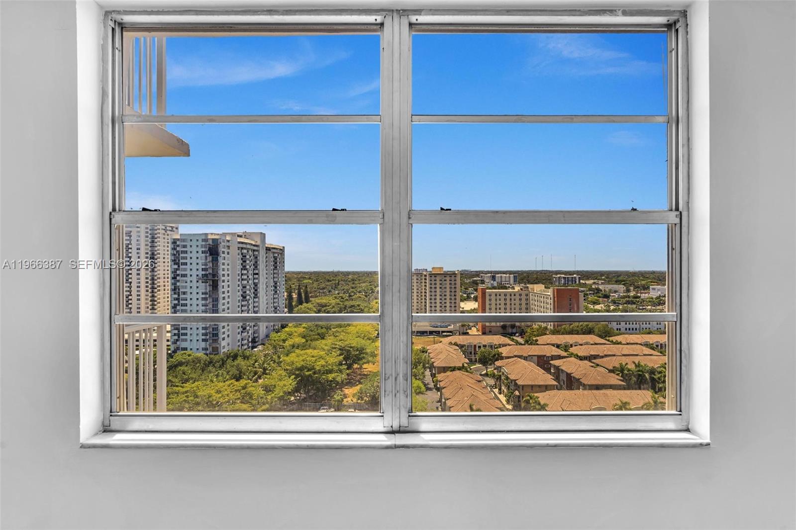 ADMIRALS PORT CONDO - Residential Lease