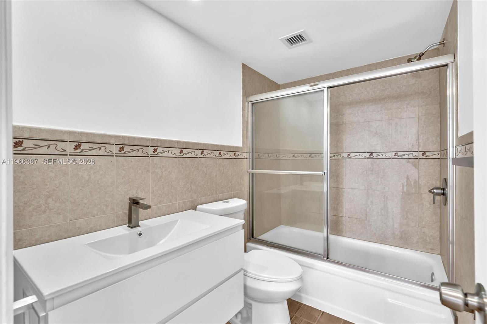 ADMIRALS PORT CONDO - Residential Lease