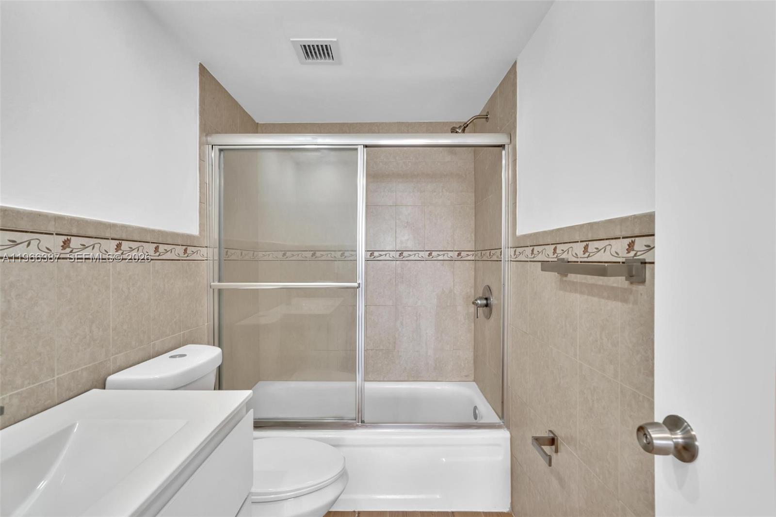 ADMIRALS PORT CONDO - Residential Lease