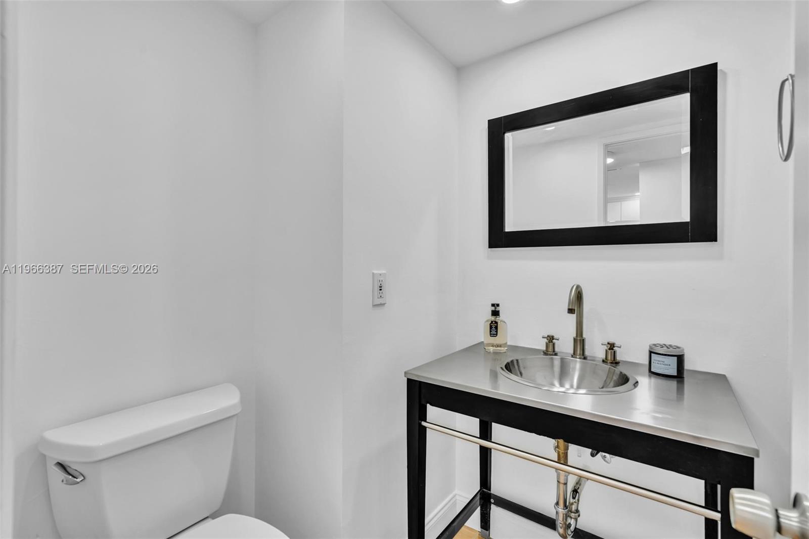 ADMIRALS PORT CONDO - Residential Lease
