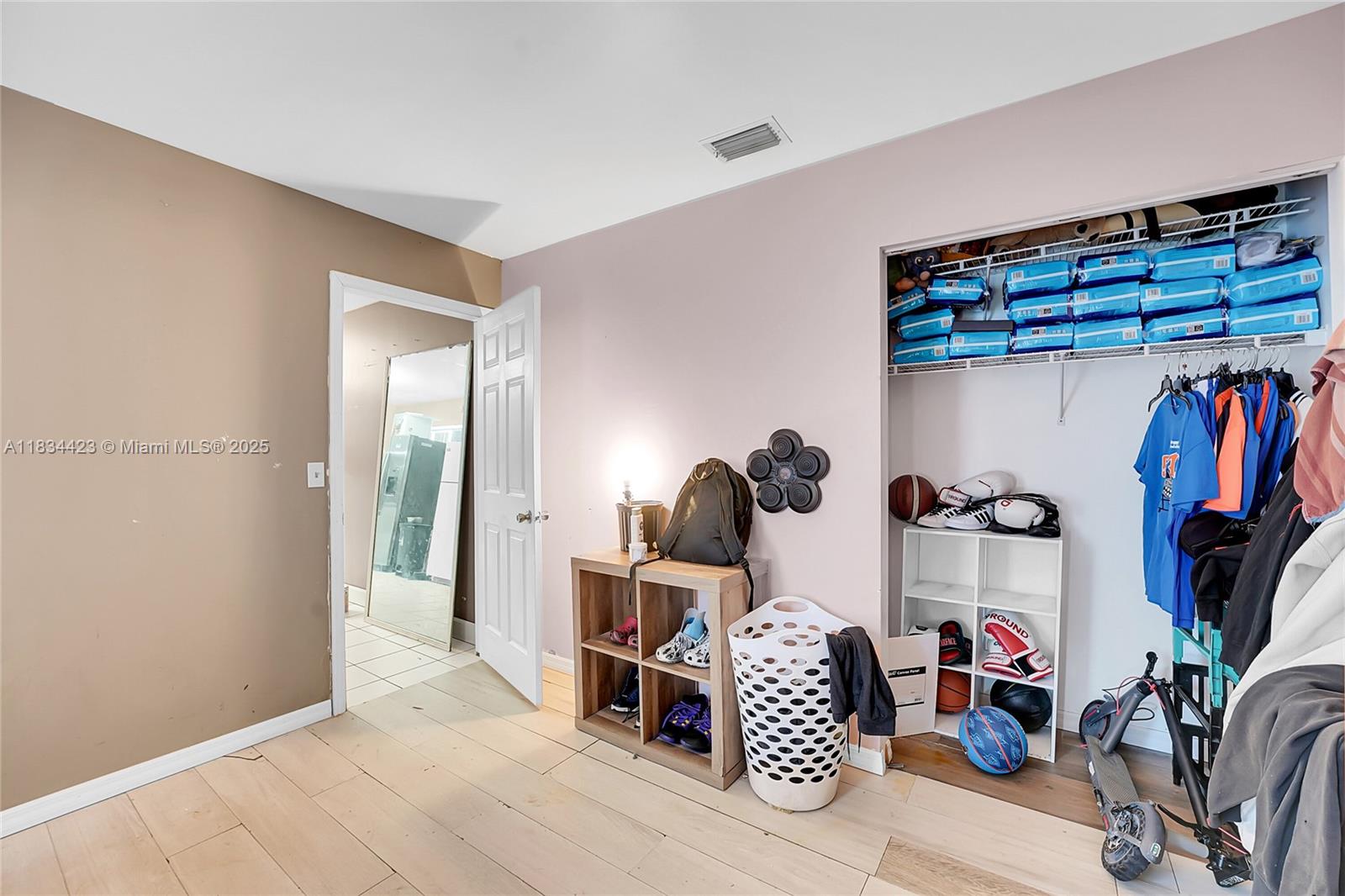 INLET CITY - Residential