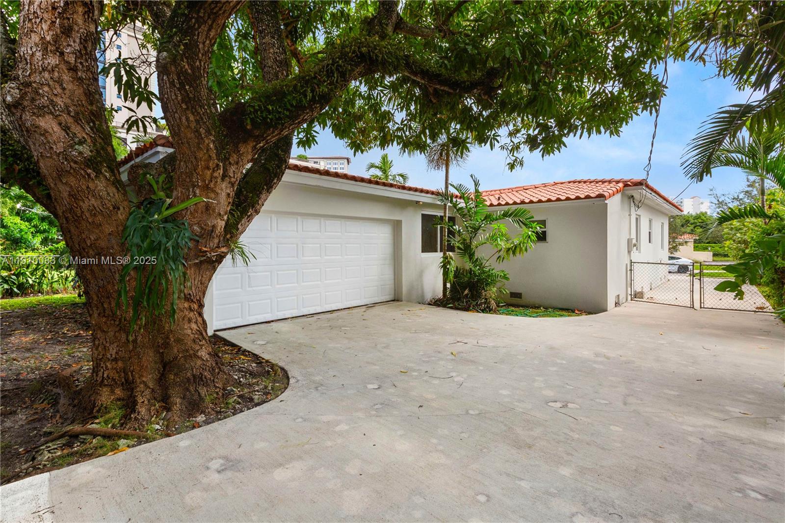 CORAL GABLES CRAFTS SEC - Residential Lease