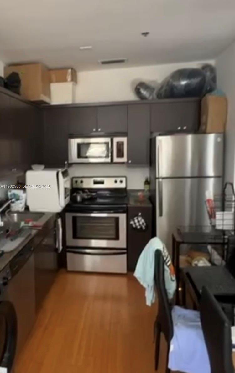 THE ELAINE CONDO - Residential Lease