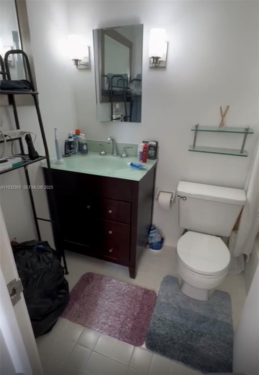 THE ELAINE CONDO - Residential Lease