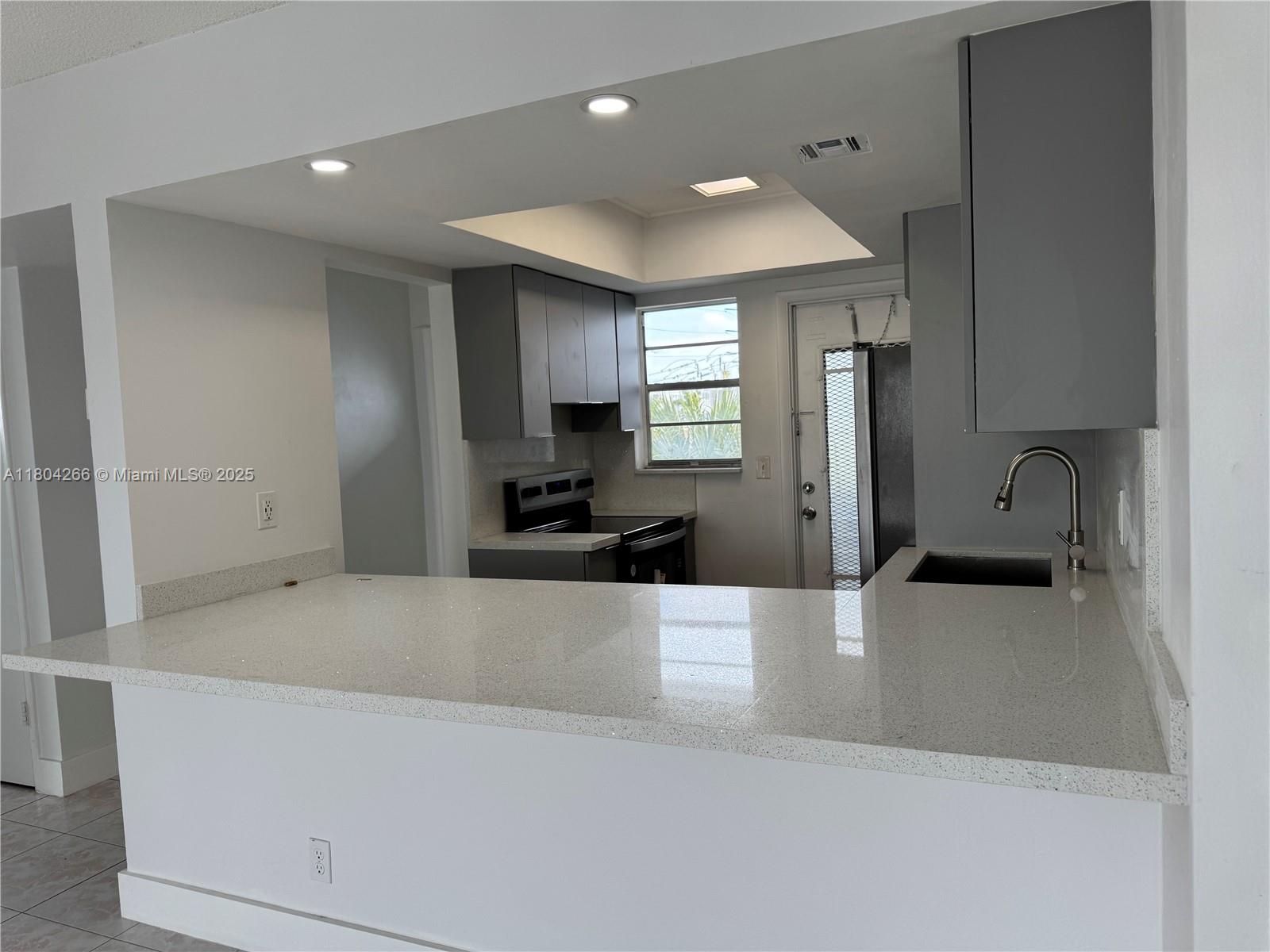 APRIL MIST CONDO - Residential Lease