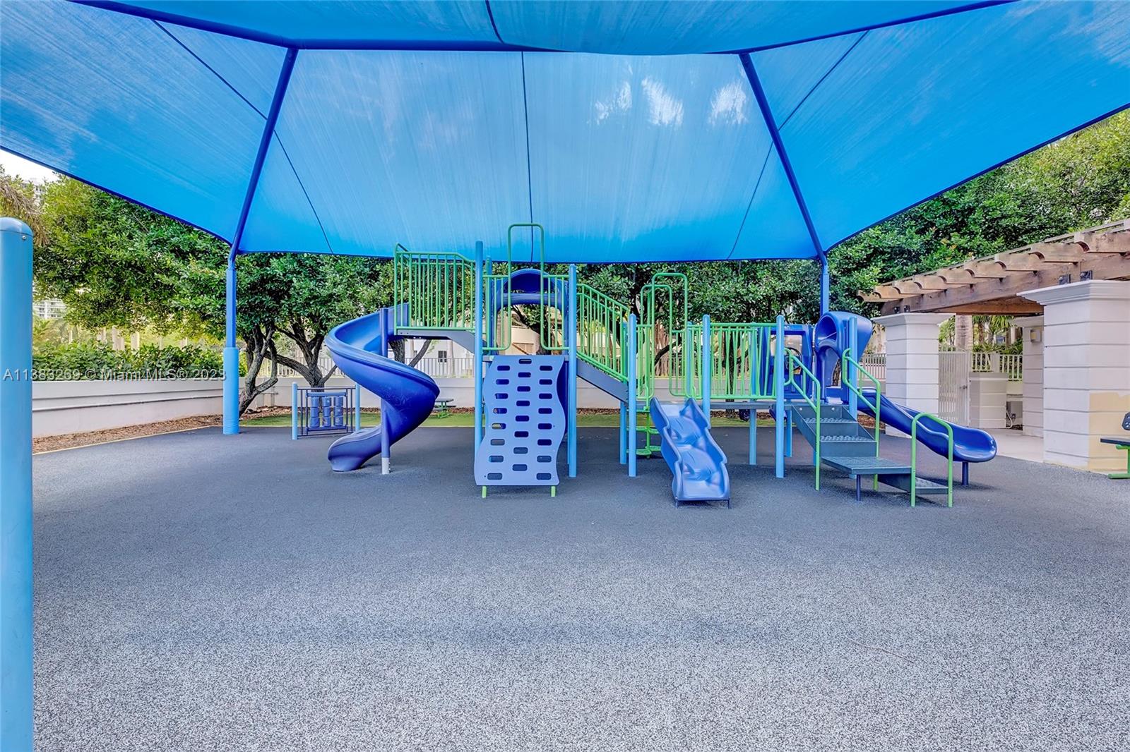 ATLANTIC I AT THE POINT C - Residential