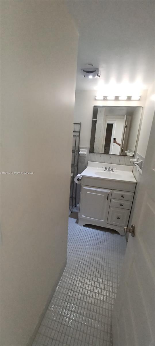 POINT EAST SEC III CONDO - Residential Lease