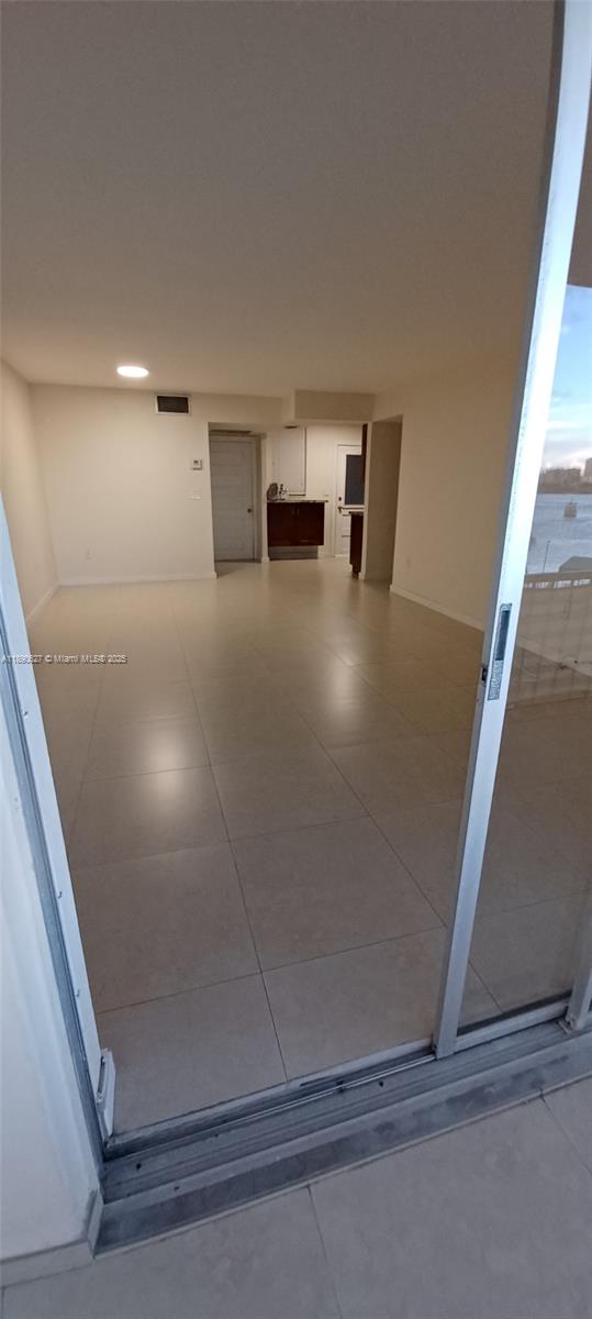 POINT EAST SEC III CONDO - Residential Lease