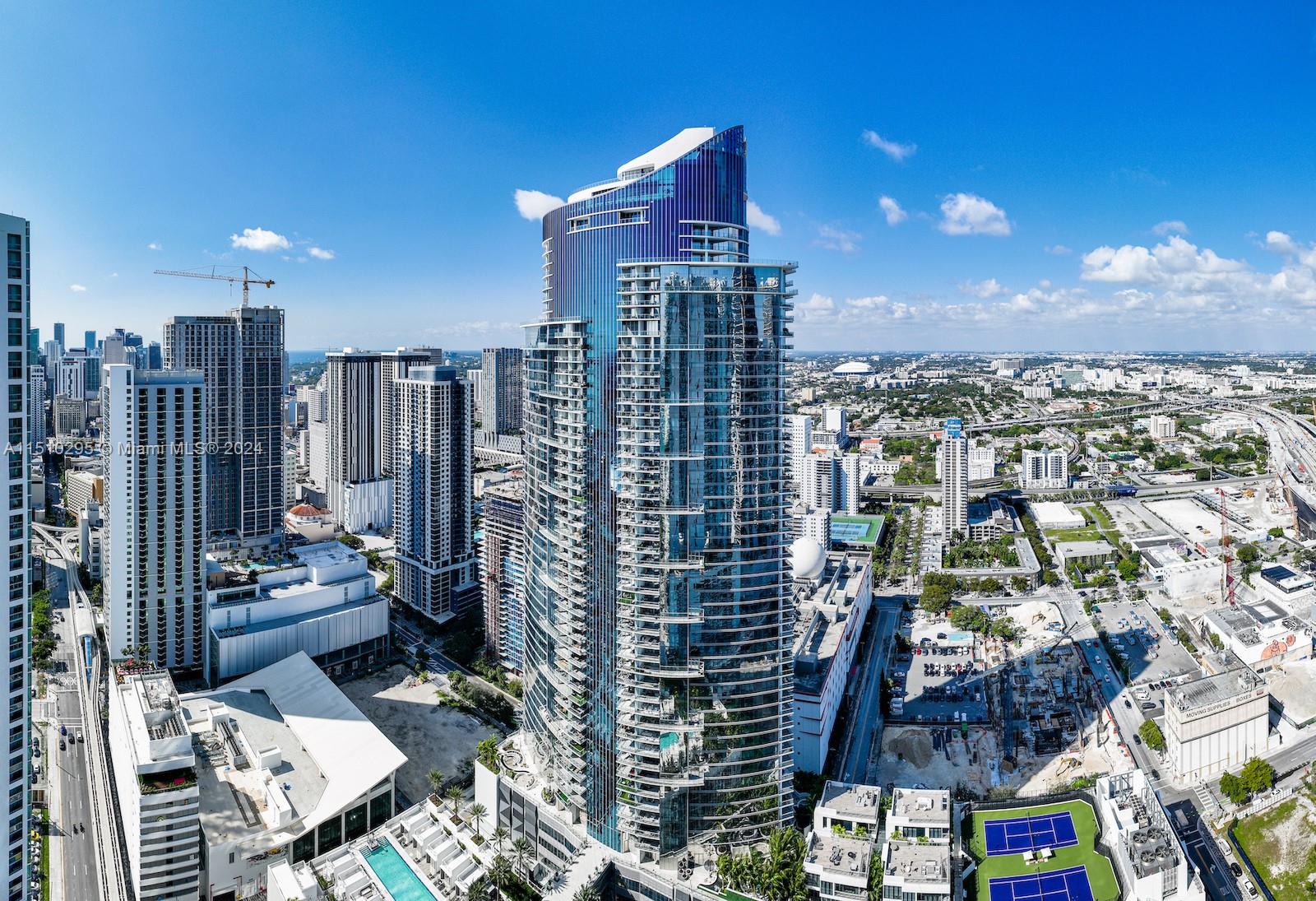 900 BISCAYNE BAY CONDO - Residential