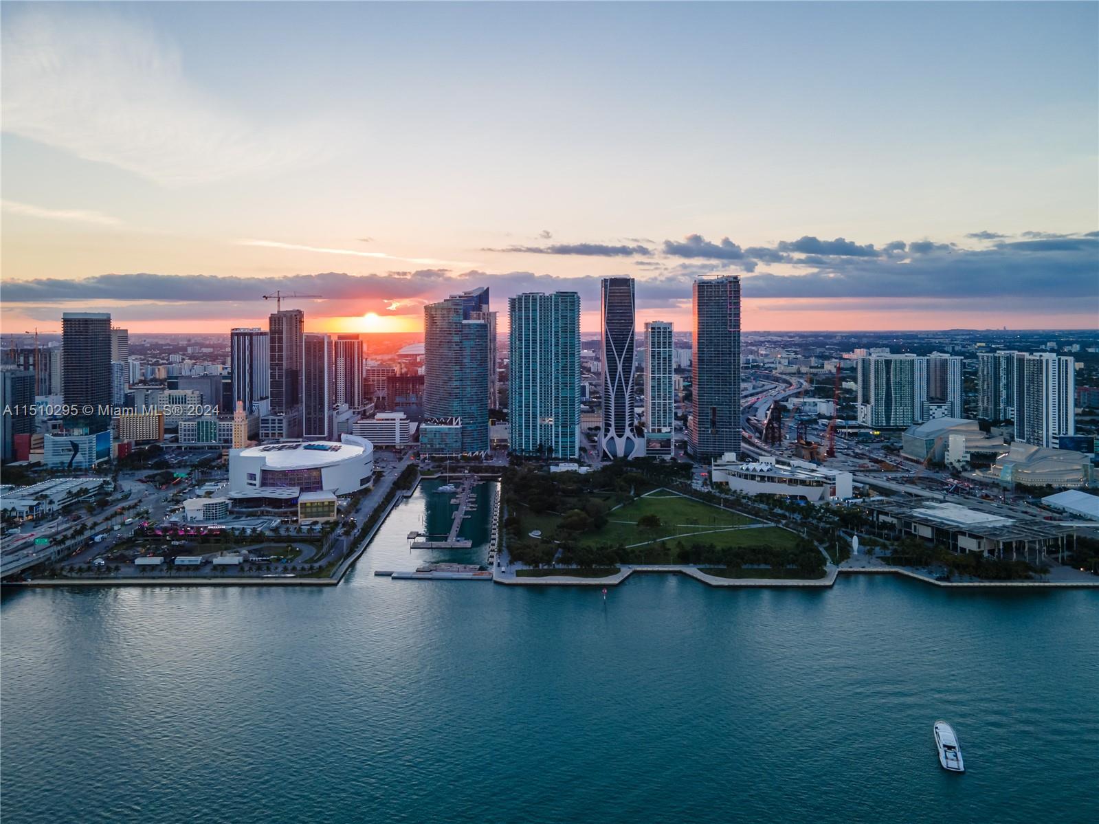 900 BISCAYNE BAY CONDO - Residential