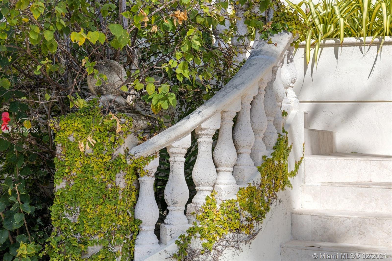 KLEBBA BAY ESTATES - Residential