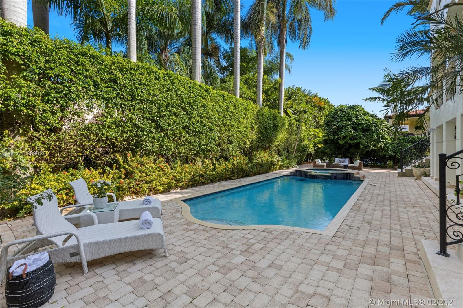 KLEBBA BAY ESTATES - Residential