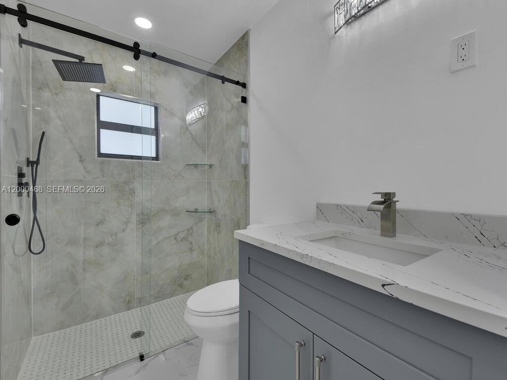 LEHIGH ESTATES - Residential Income