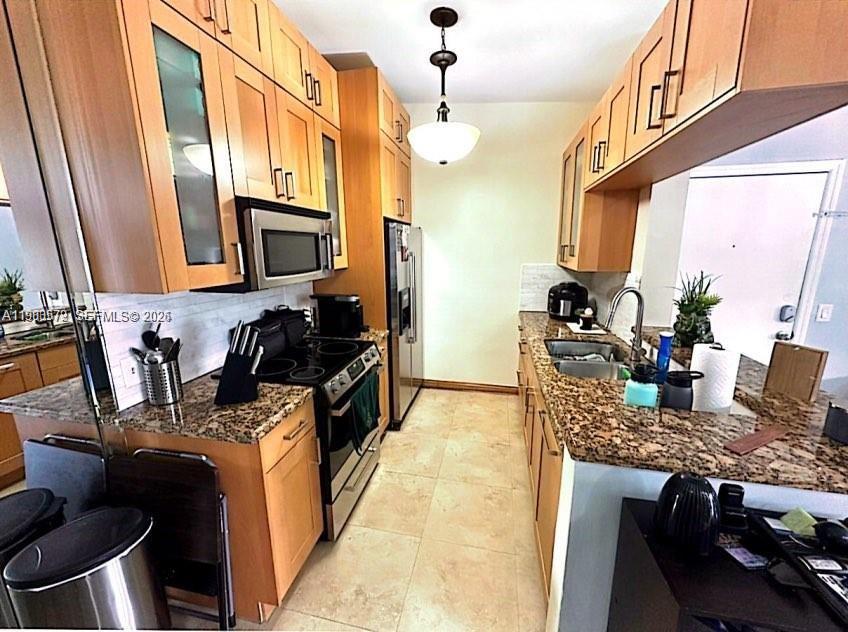 LAKEVIEW AT THE HAMMOCKS - Residential