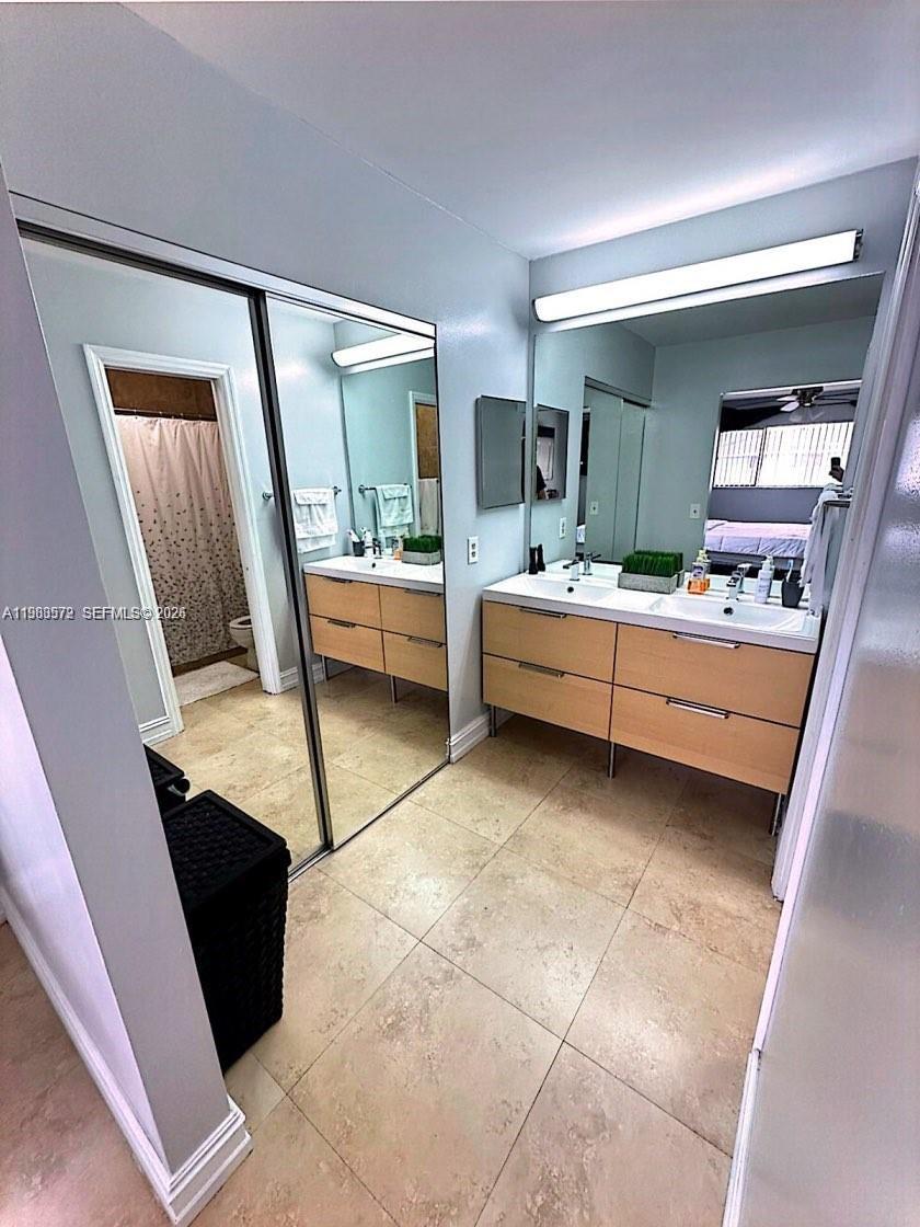 LAKEVIEW AT THE HAMMOCKS - Residential